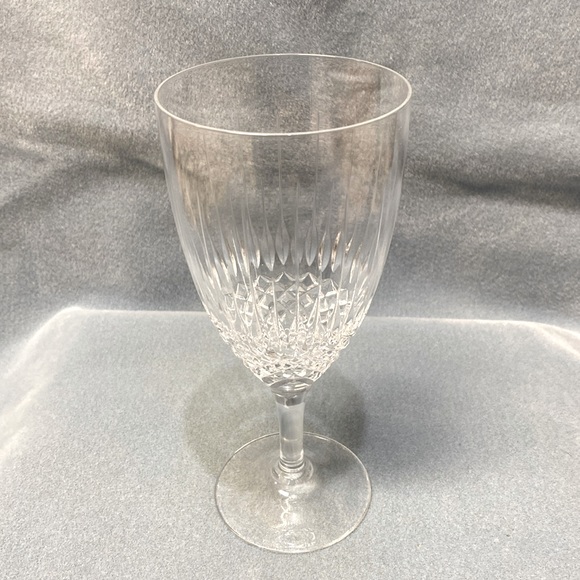 Cristal DArques Water or Wine Goblet - Picture 1 of 12